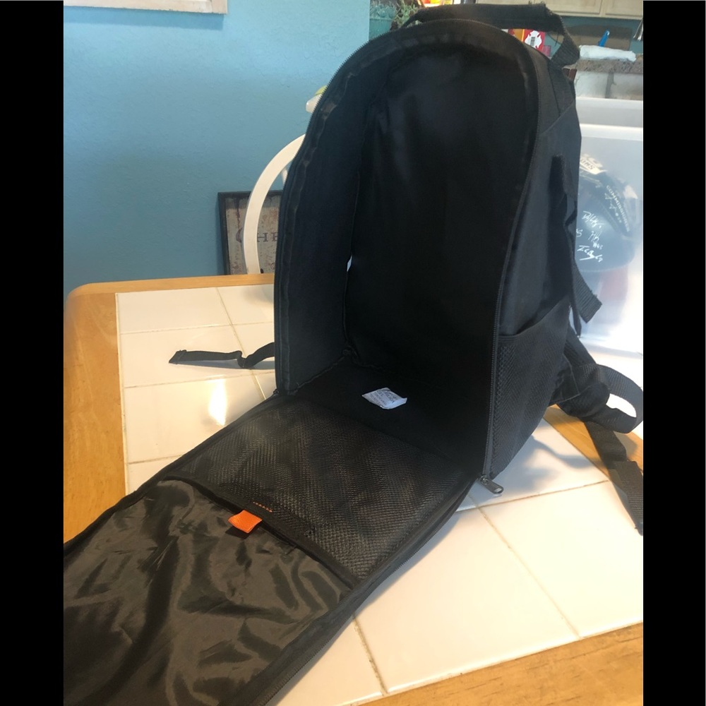 Camera backpack - Picture 3 of 3